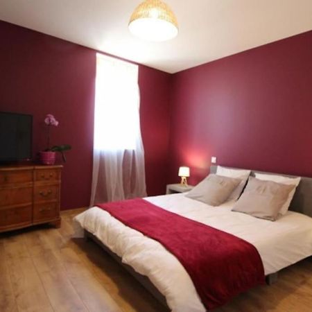 Petit Appartement Confortable Châteaubourg Buitenkant foto